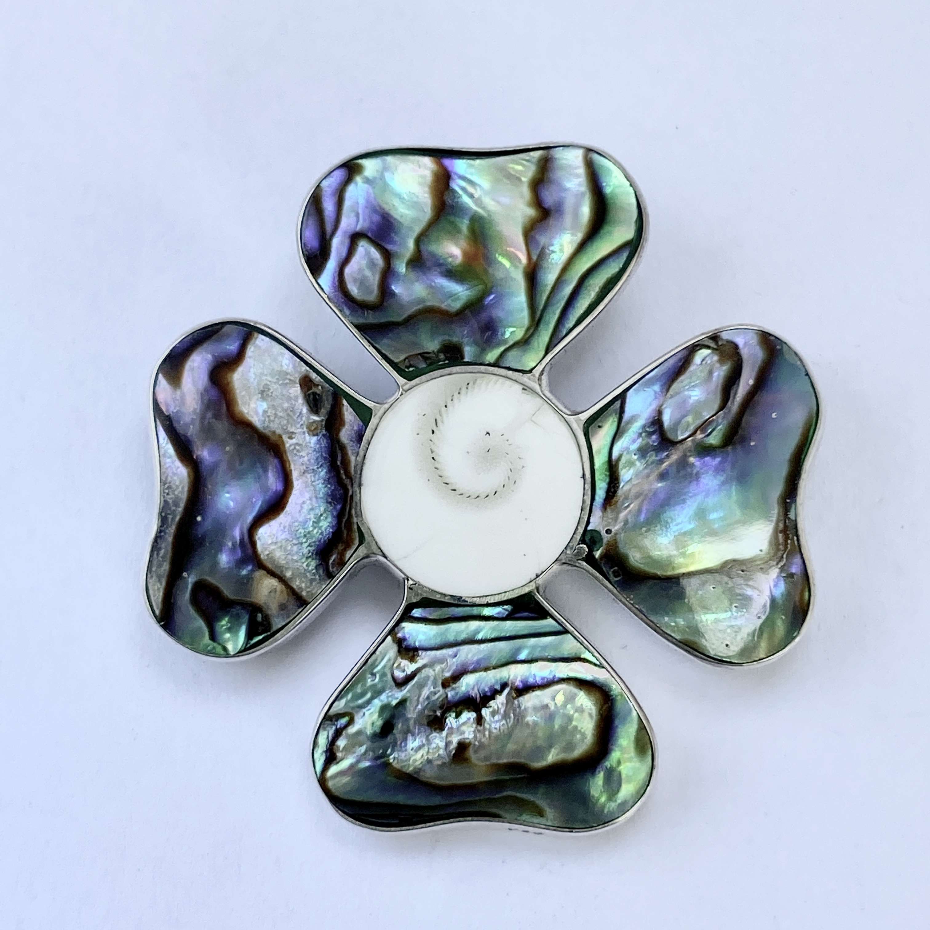 (HANDMADE 925 BALI SILVER PENDANT WITH ABALONE SHELL)